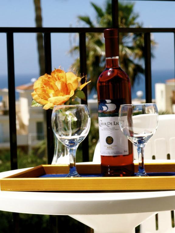 Hilltop Gardens Hotel Apartments Paphos Exterior photo