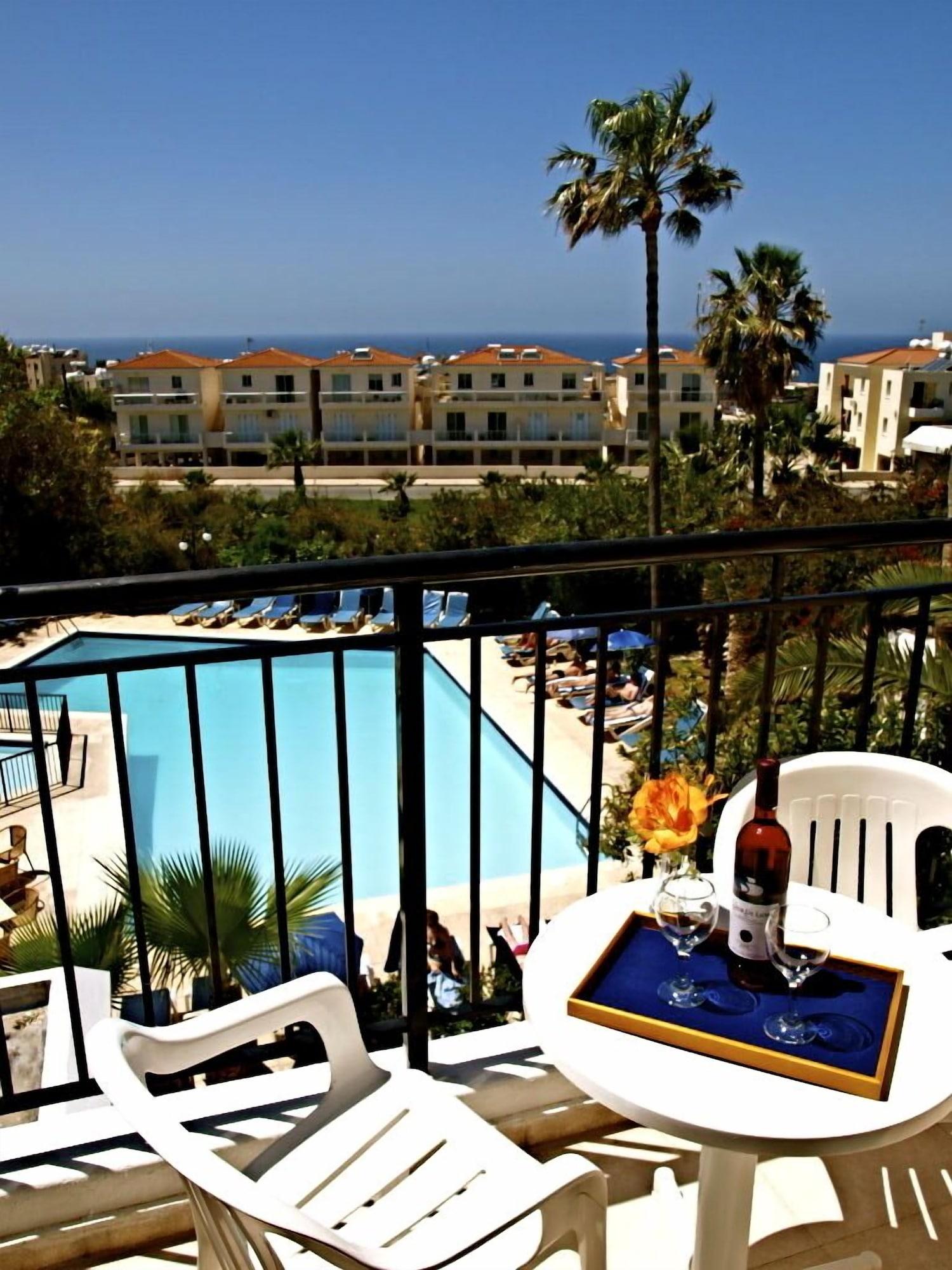 Hilltop Gardens Hotel Apartments Paphos Exterior photo