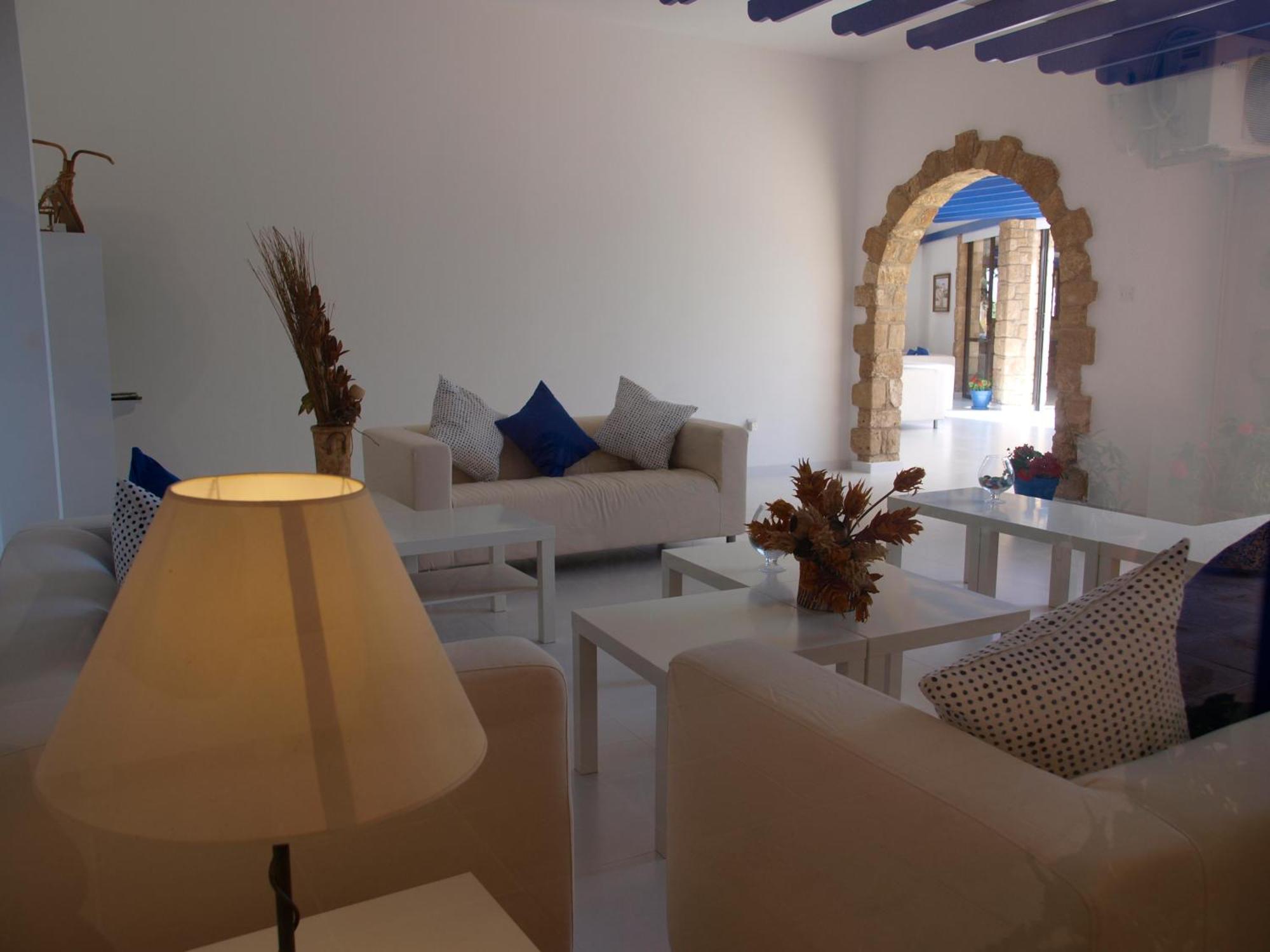 Hilltop Gardens Hotel Apartments Paphos Exterior photo