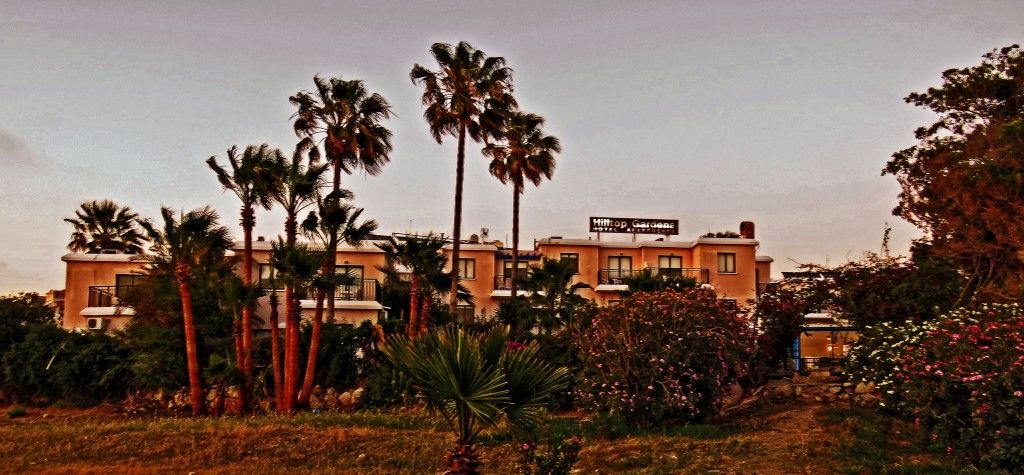 Hilltop Gardens Hotel Apartments Paphos Exterior photo
